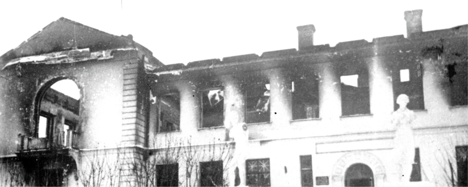 Госкиноиздат 30 июля 1942 г. Ясная Поляна. Музей Л.Н. Толстого. Здание школы.