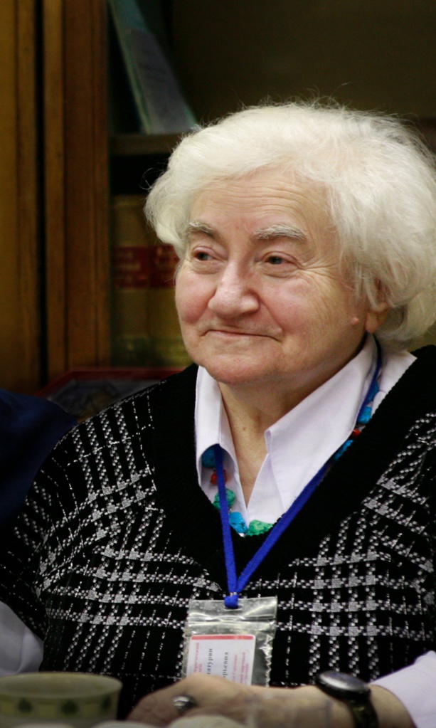 Аствацатурян Эмма Григорьевна